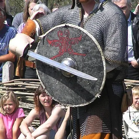 Aldeamento Turístico Byferie 4*