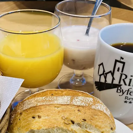 Aldeamento Turístico Byferie 4*