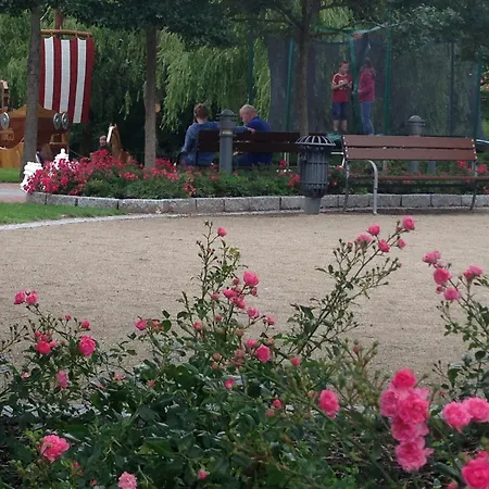 Aldeamento Turístico Byferie 4*